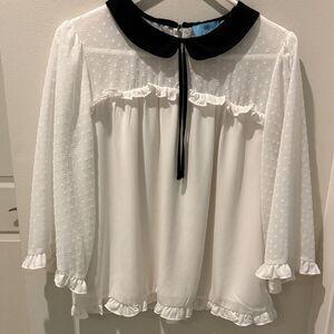 CeCe White Ruffle Blouse with Black Peter Pan Collar 3/4 sleeves size medium